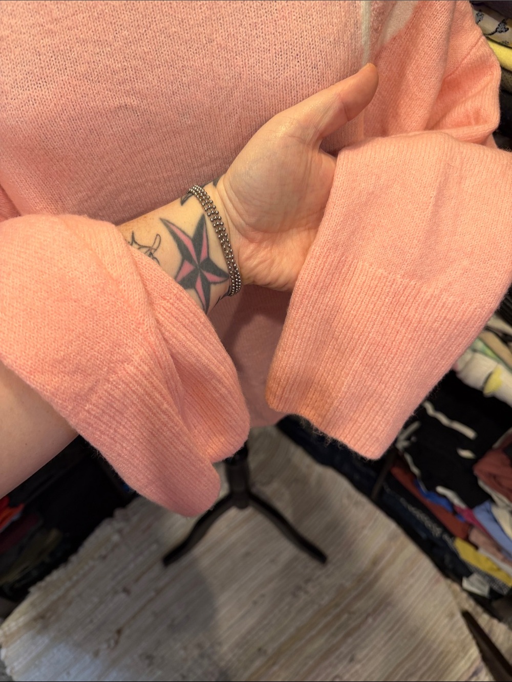 #490. 🪷 Pink heart sweater. - Picture 7 of 8